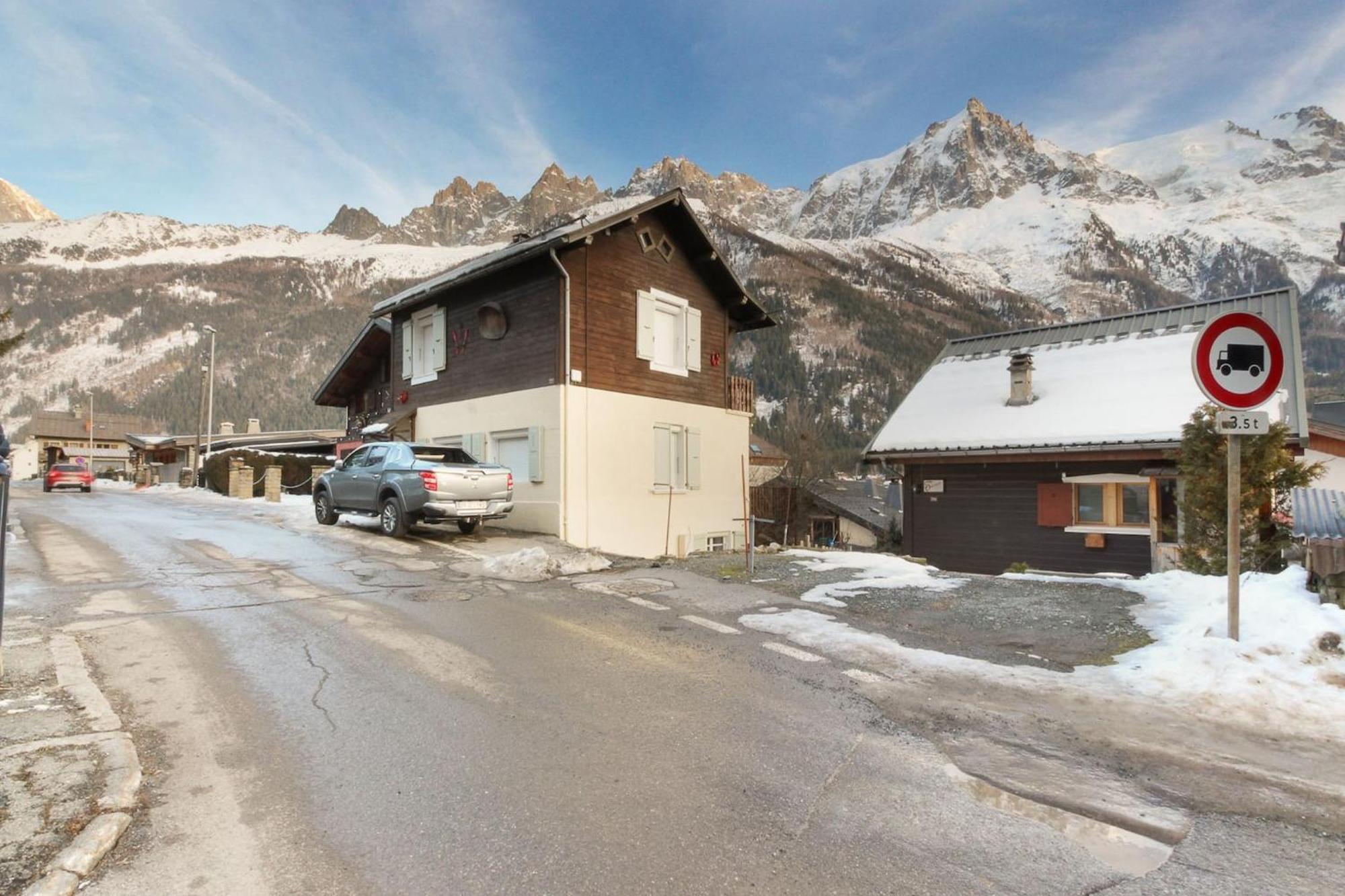 Les Alpins - Centre De Chamonix - Renove Avec Jardin Et Vue Imprenable Sur Le Montblanc Apartment Екстериор снимка